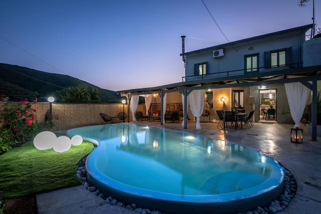Villa Casa Del Miele, Private Pool, Bbq, Mountain View. Alikianos Exterior foto